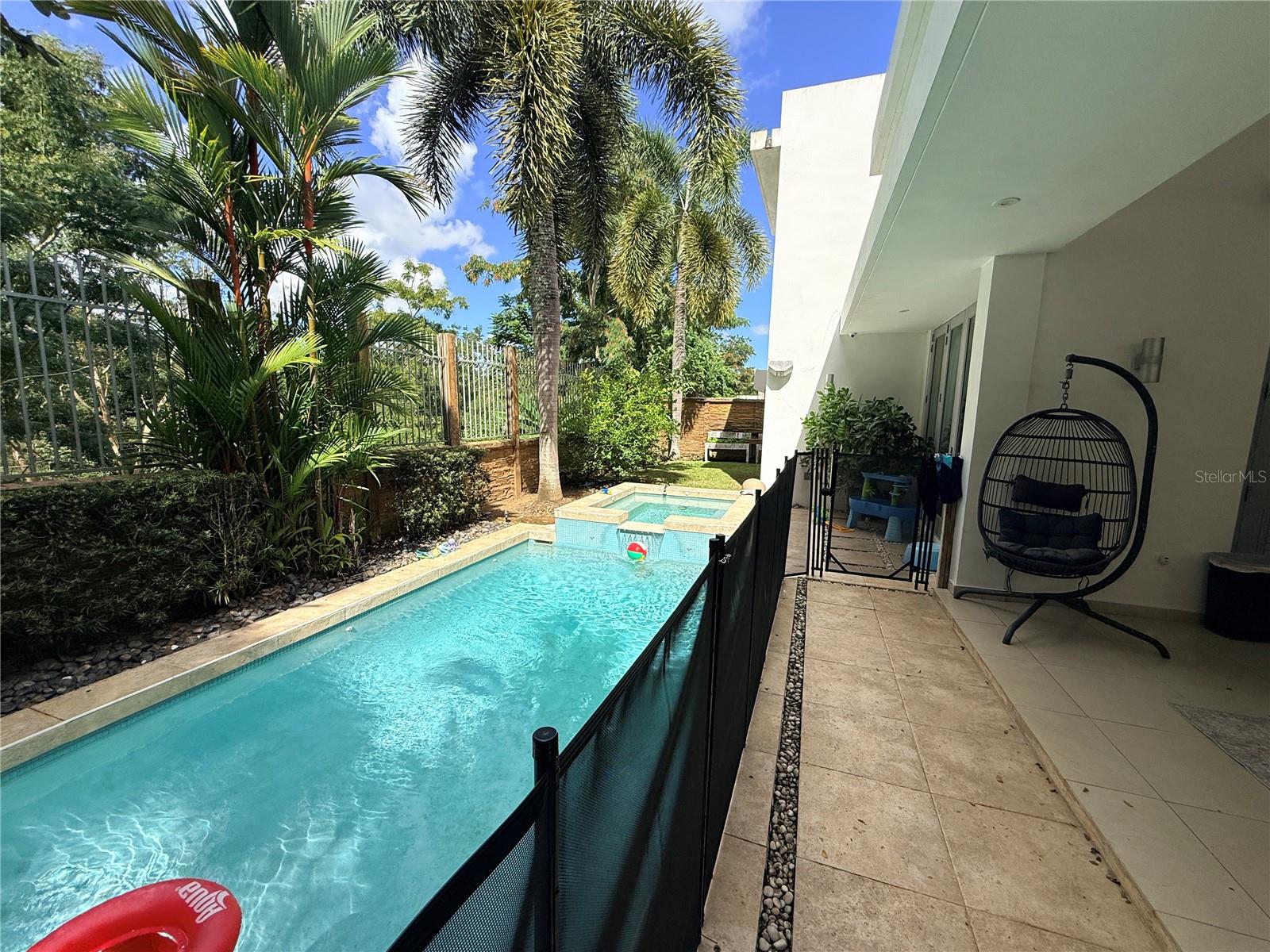 Senderos en Montehiedra COBALTO #12