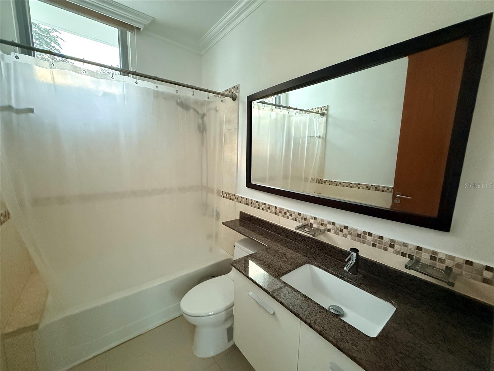 Senderos en Montehiedra COBALTO #12