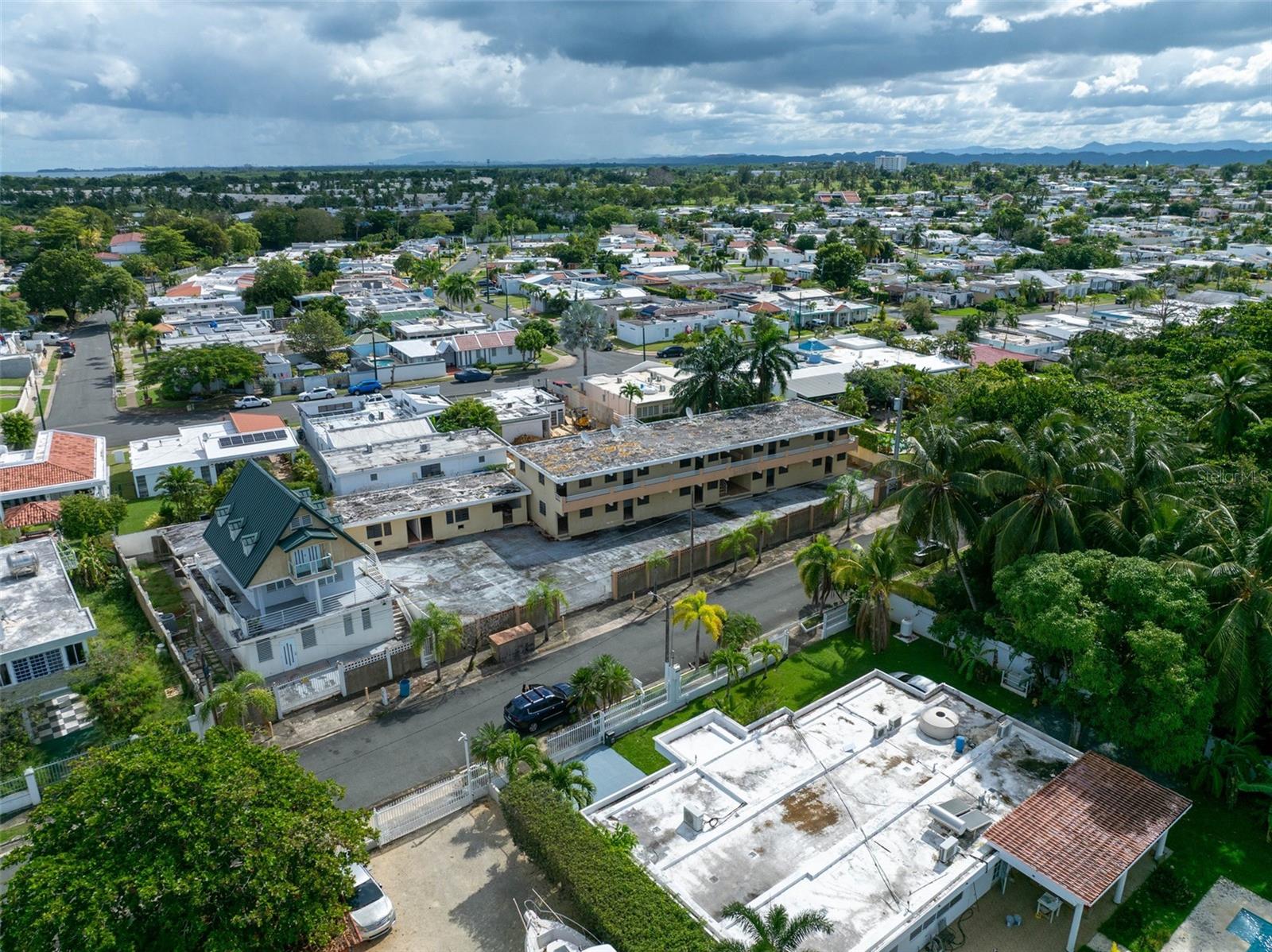 I- 190 SARDINERA BEACH