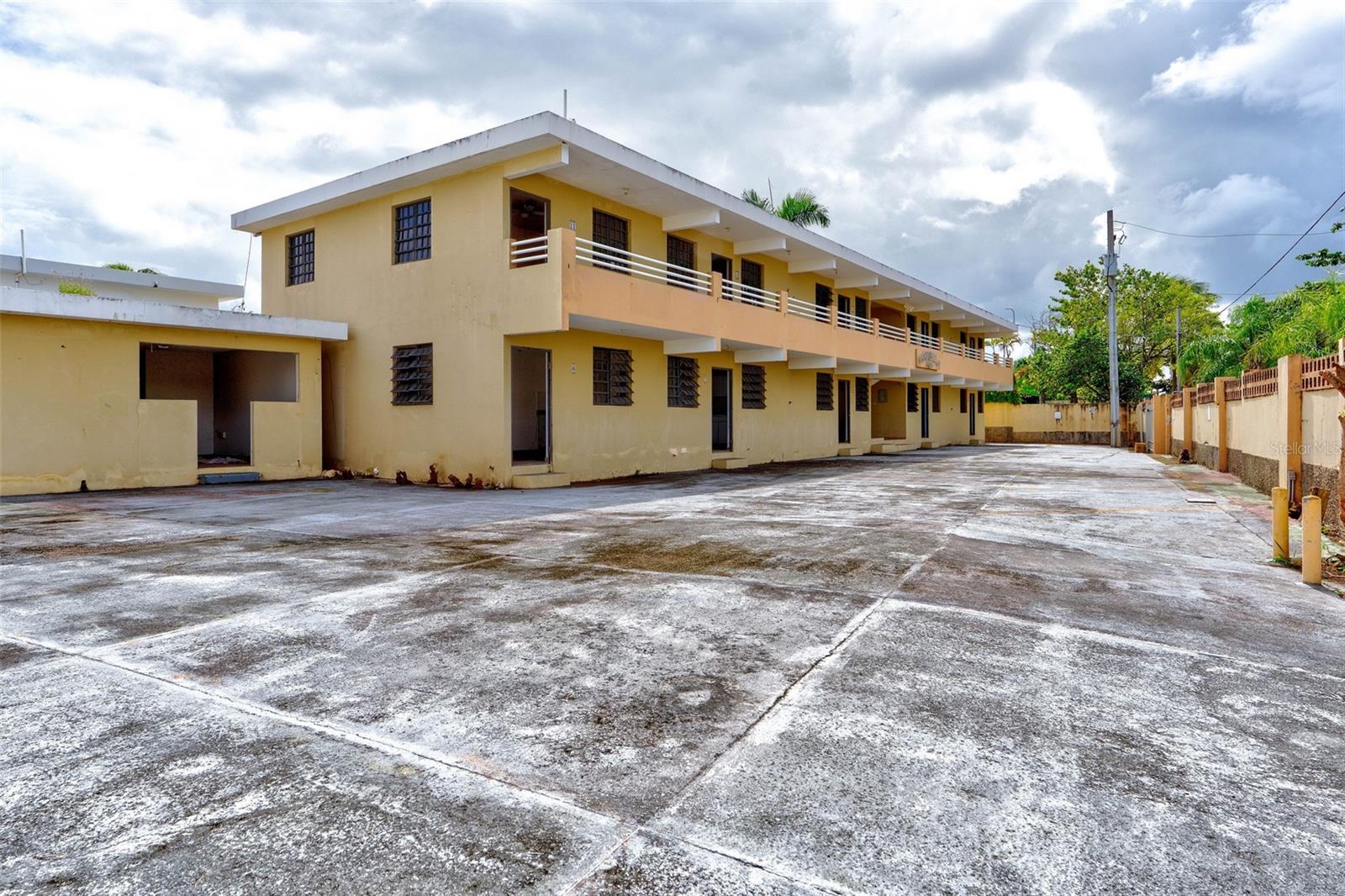 I- 190 SARDINERA BEACH