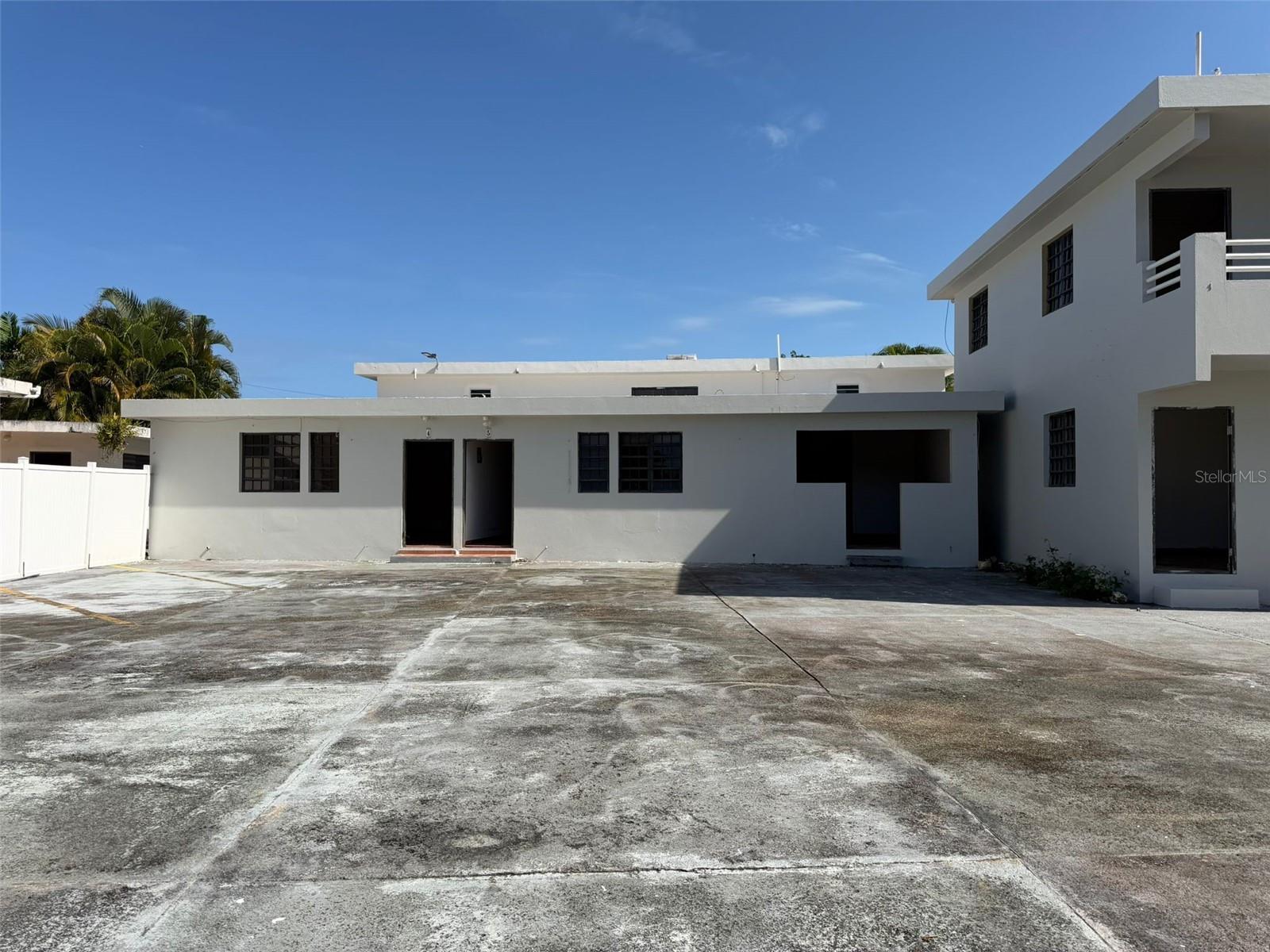 I- 190 SARDINERA BEACH