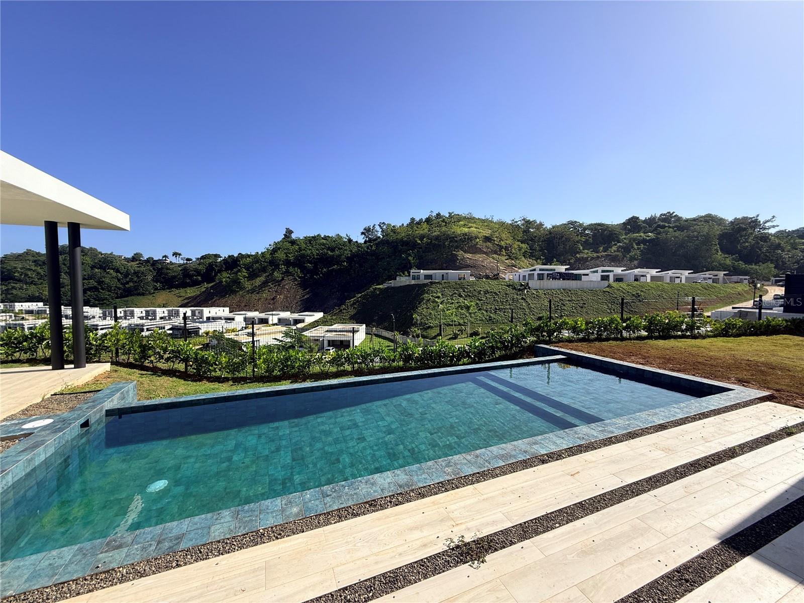 230 st MONTEAZUL #230