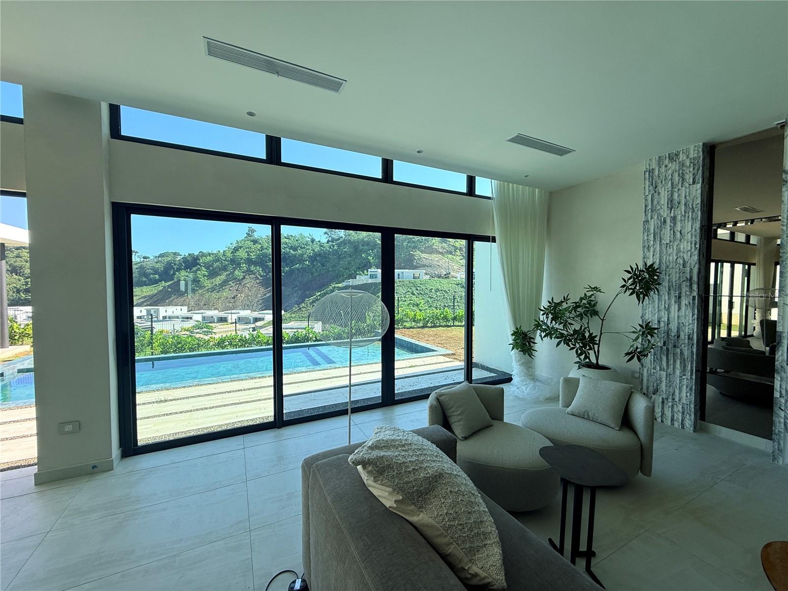 230 st MONTEAZUL #230