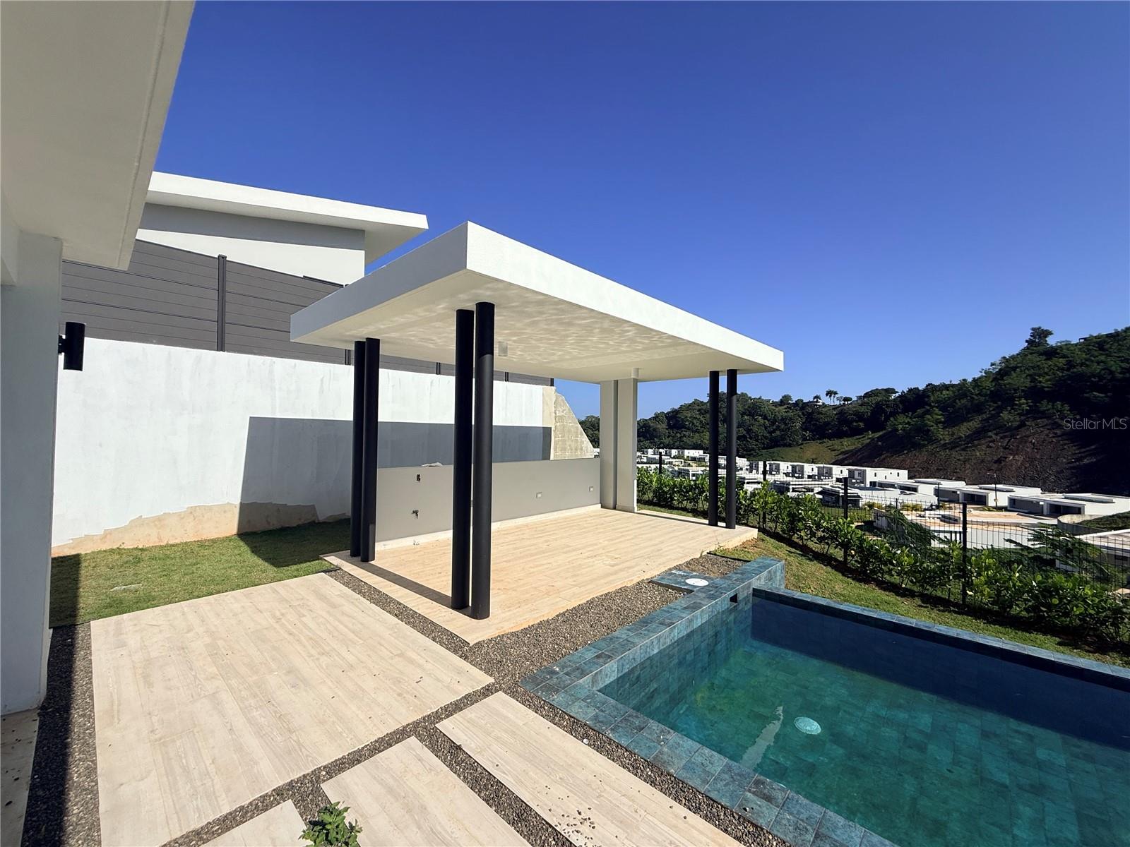 230 st MONTEAZUL #230