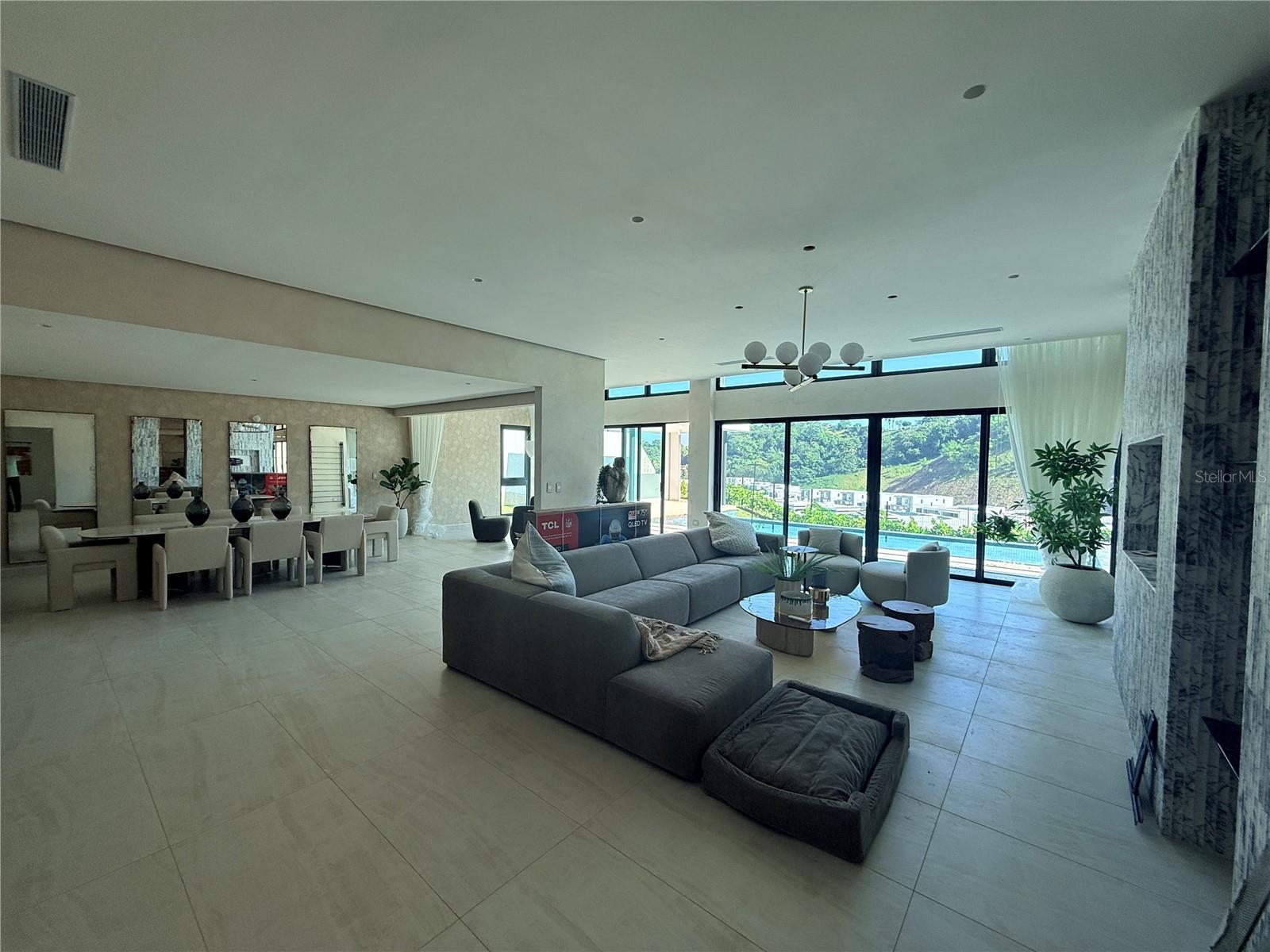 230 st MONTEAZUL #230