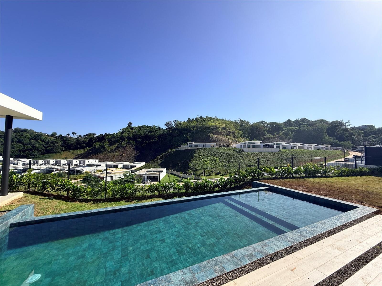 230 st MONTEAZUL #230