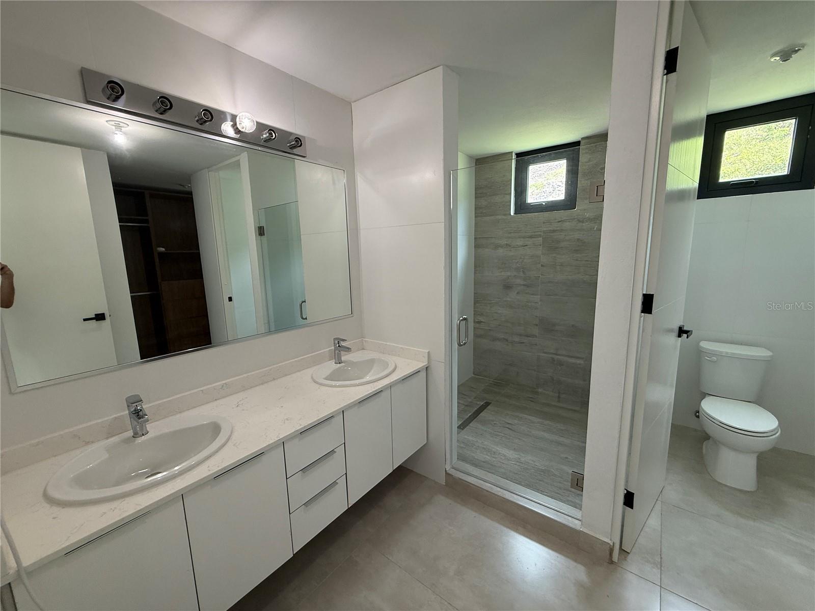 230 st MONTEAZUL #230