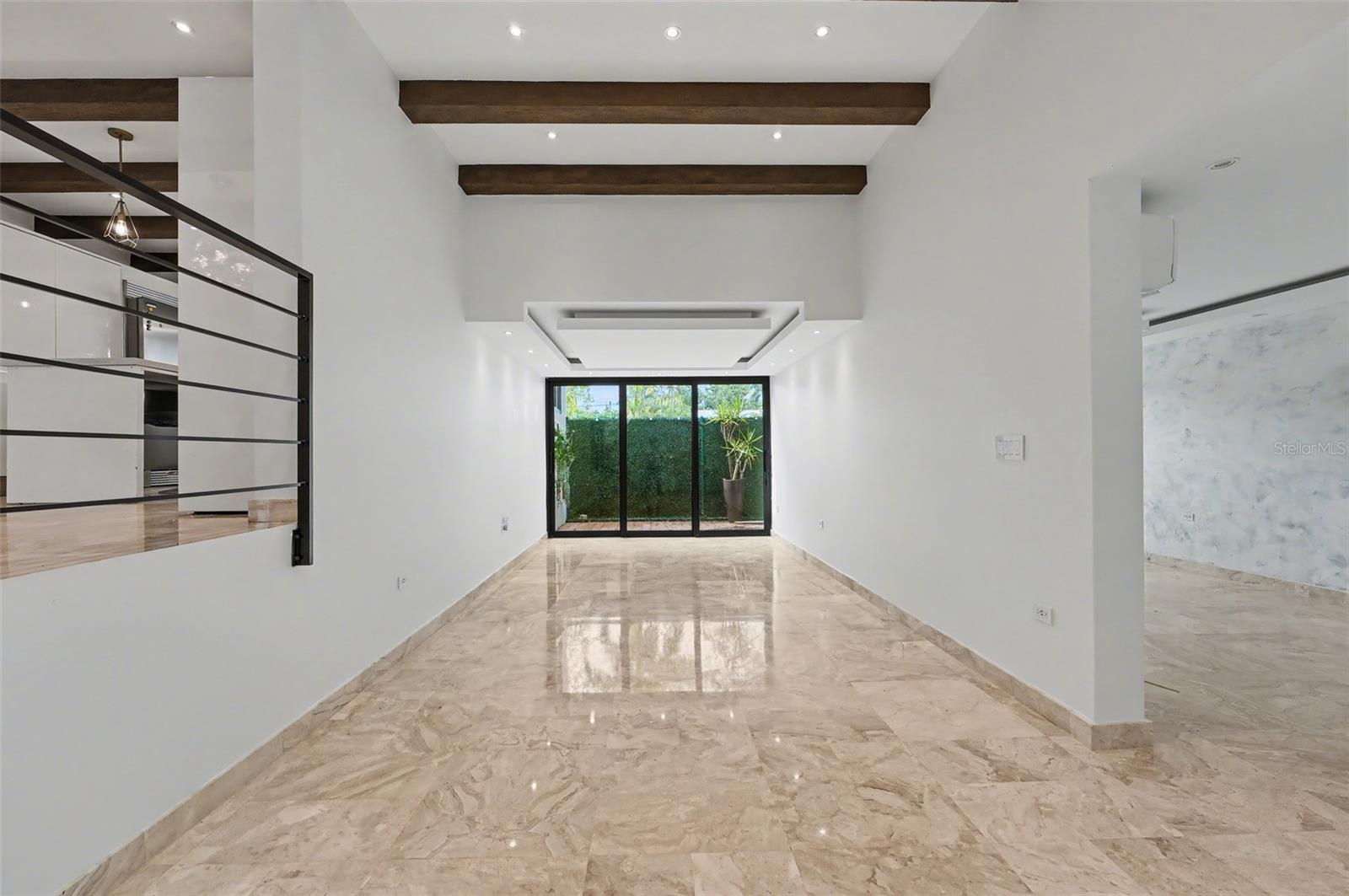 B1 CALLE SANTA ISABEL #B1