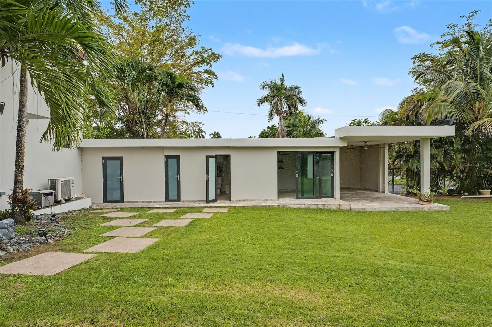 B1 CALLE SANTA ISABEL #B1