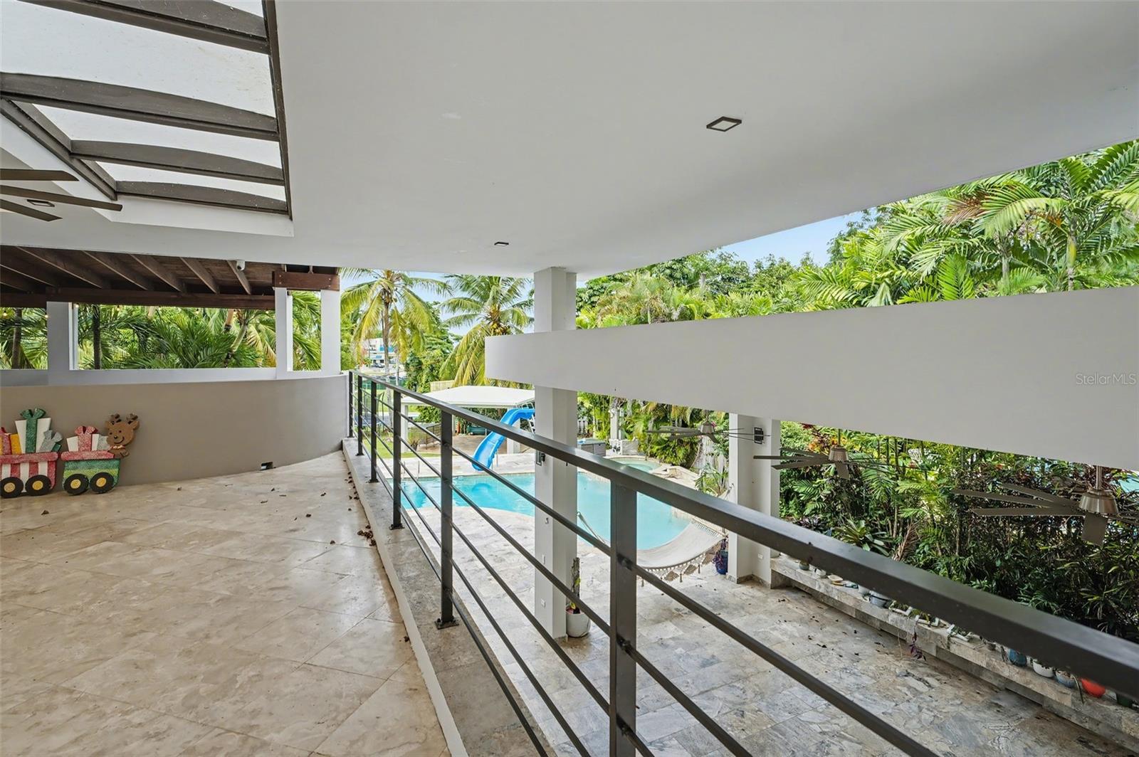 B1 CALLE SANTA ISABEL #B1