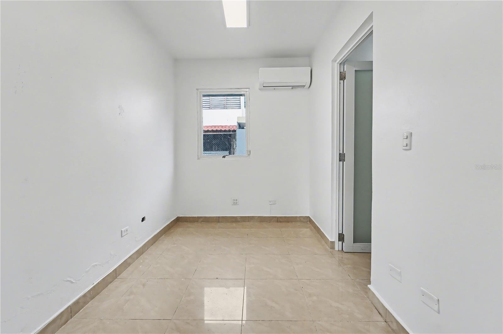 477 AVE LIC. EUGENIO MARIA DE HOSTOS ##2