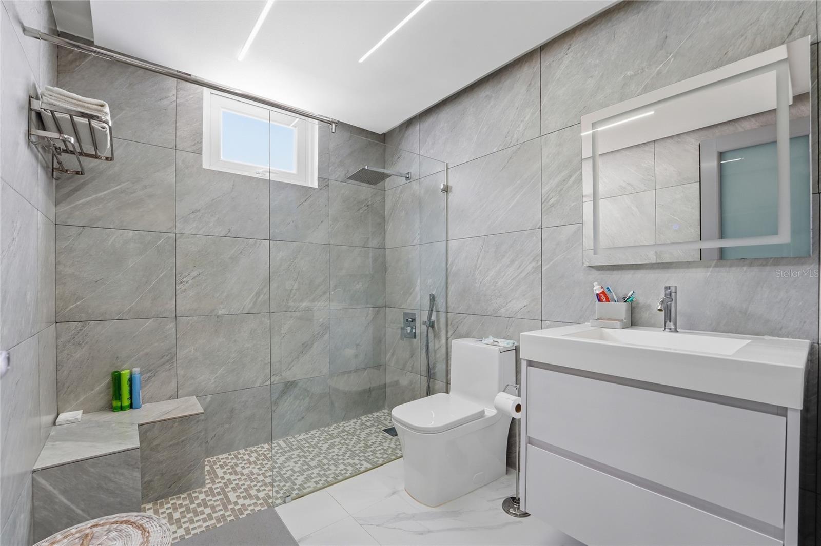 748 CALLE VALLE DEL TOA #748