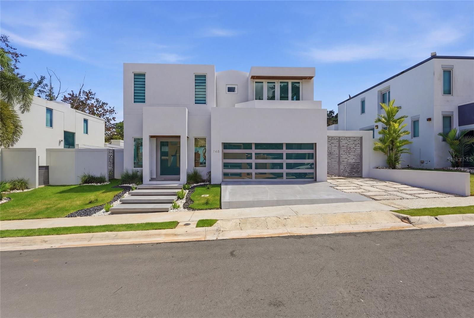 748 CALLE VALLE DEL TOA #748