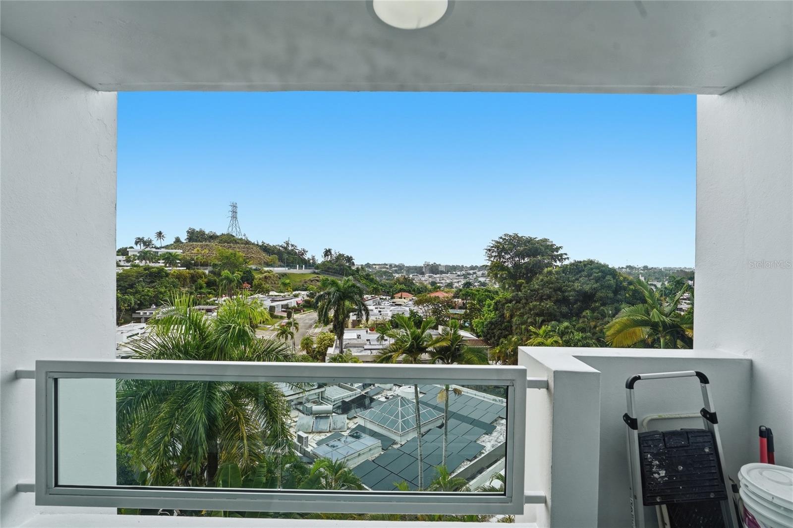 519 AVE LAS CUMBRES #519