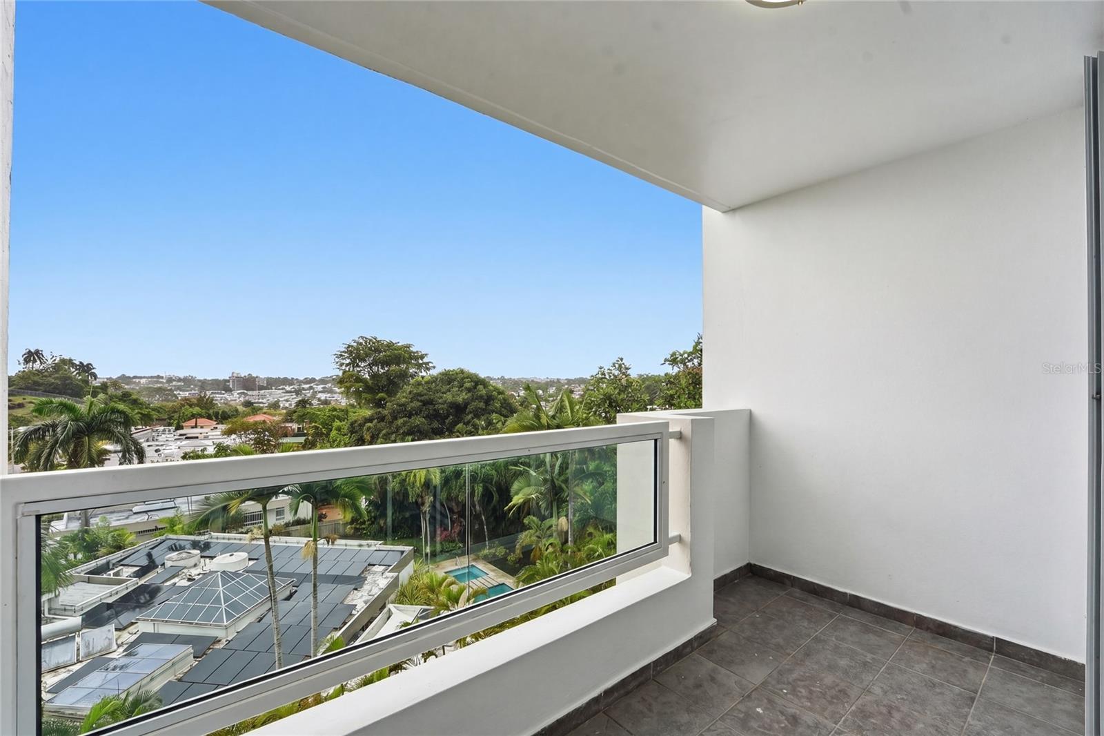 519 AVE LAS CUMBRES #519