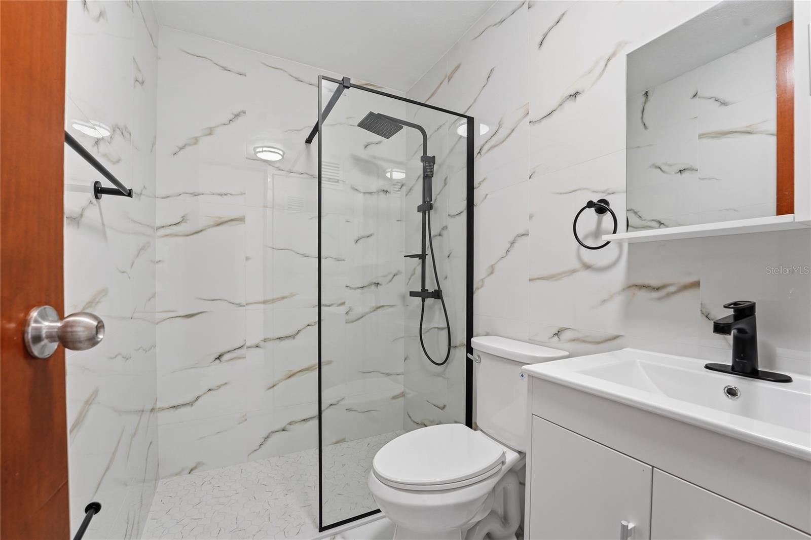 519 AVE LAS CUMBRES #519