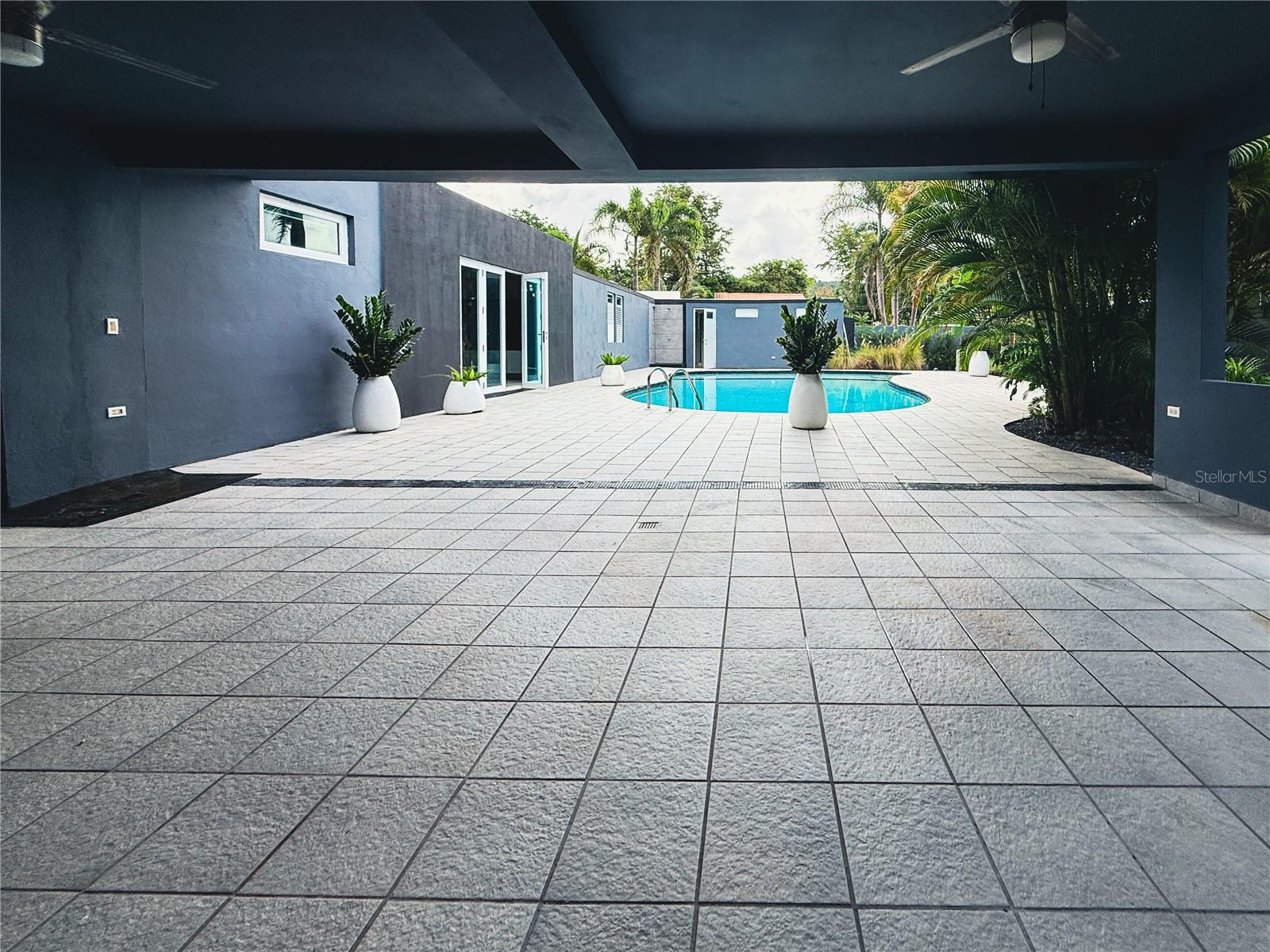 C3 GREEN VALLEY DRIVE