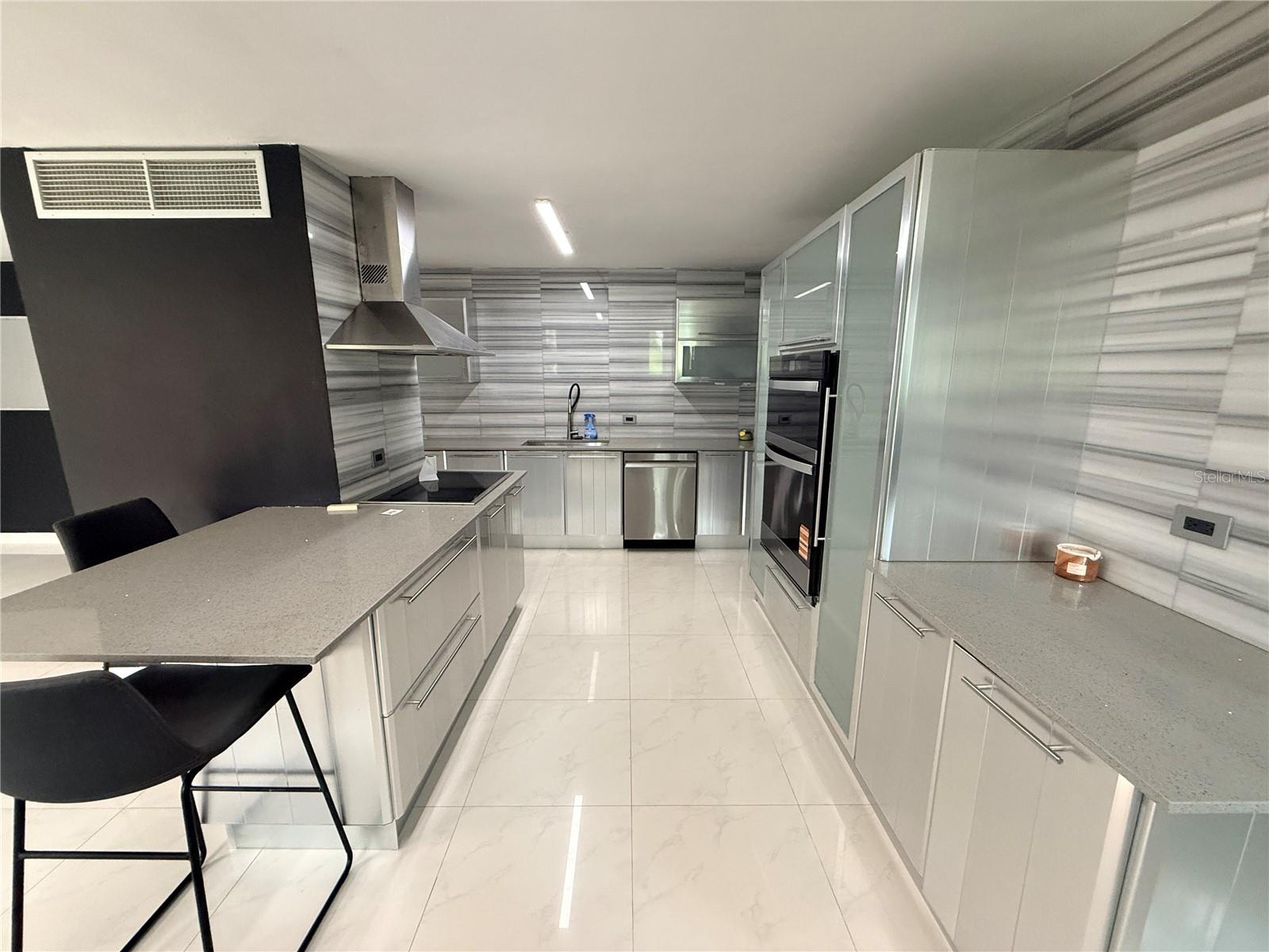 C3 GREEN VALLEY DRIVE