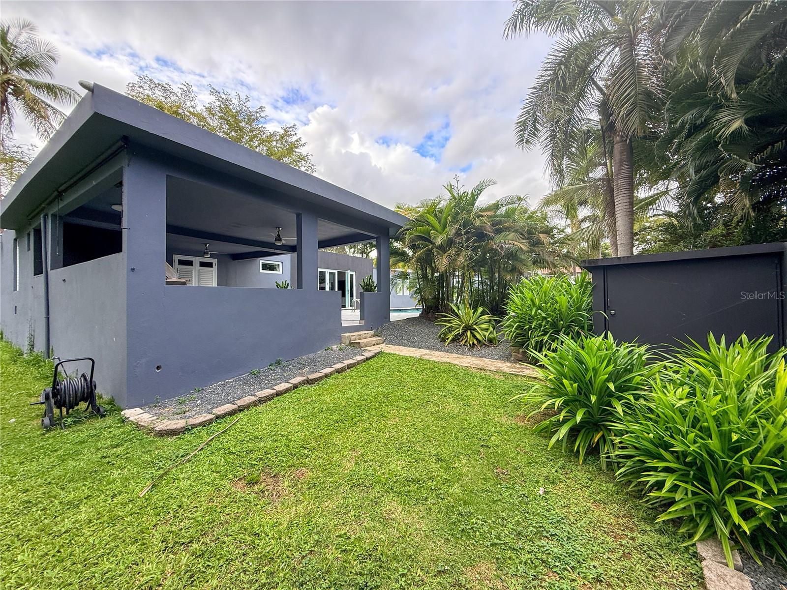 C3 GREEN VALLEY DRIVE