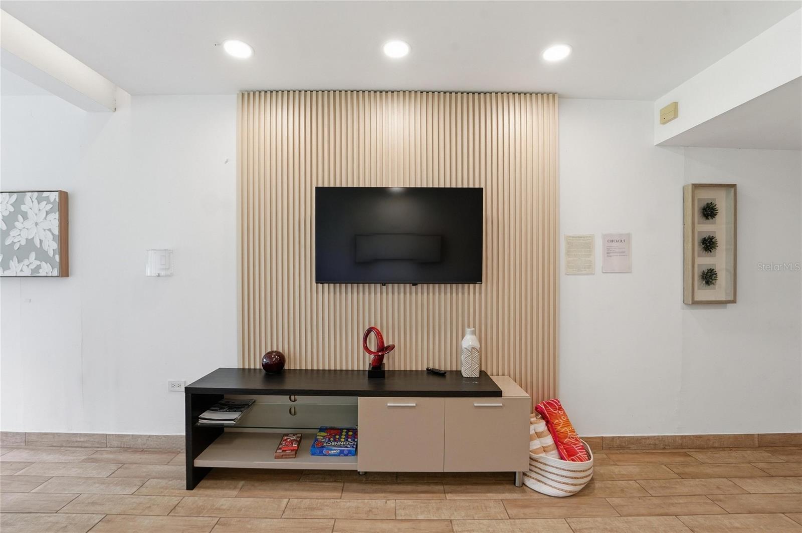 83 BEACH VILLAGE DR #83