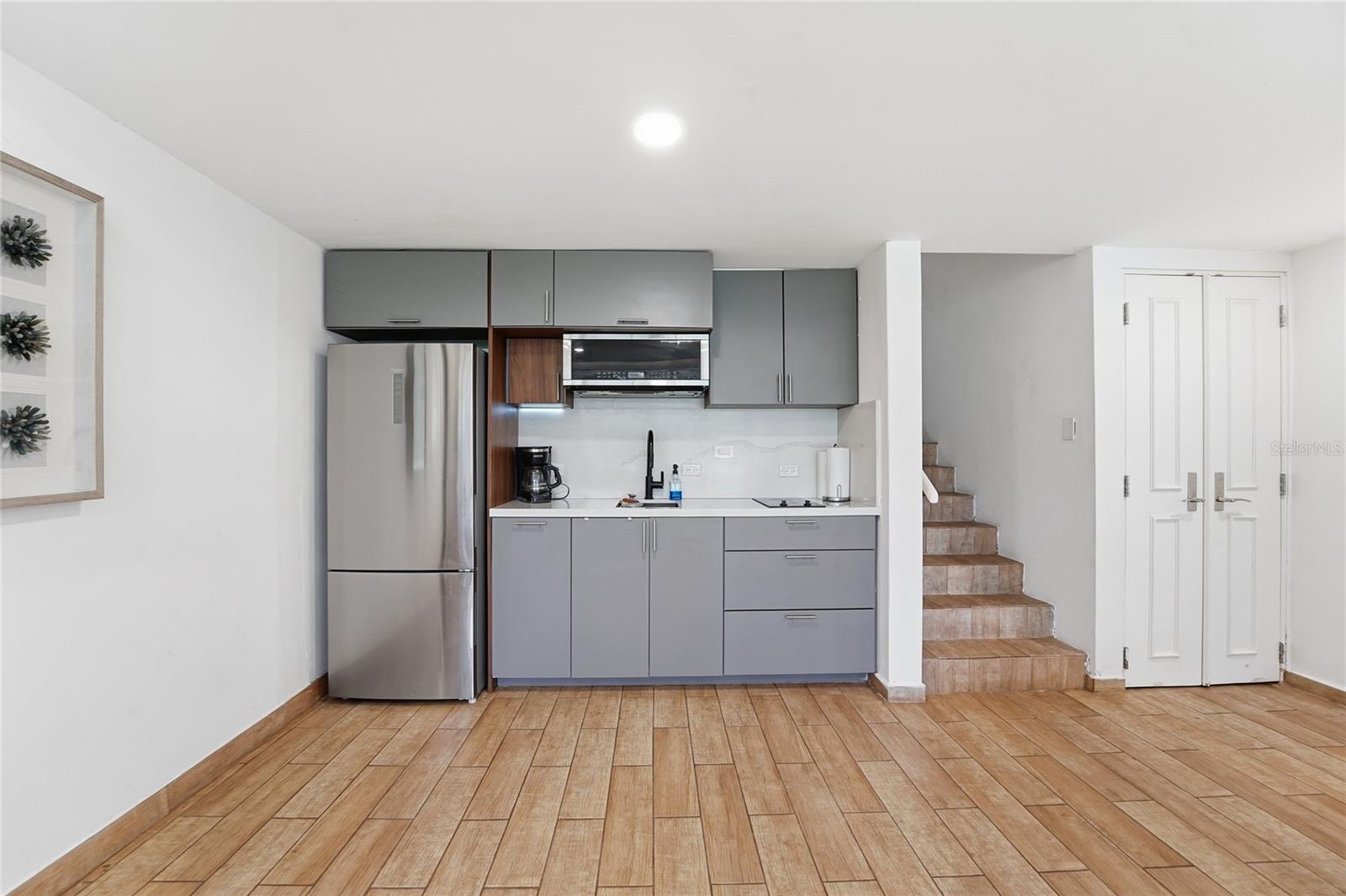 83 BEACH VILLAGE DR #83