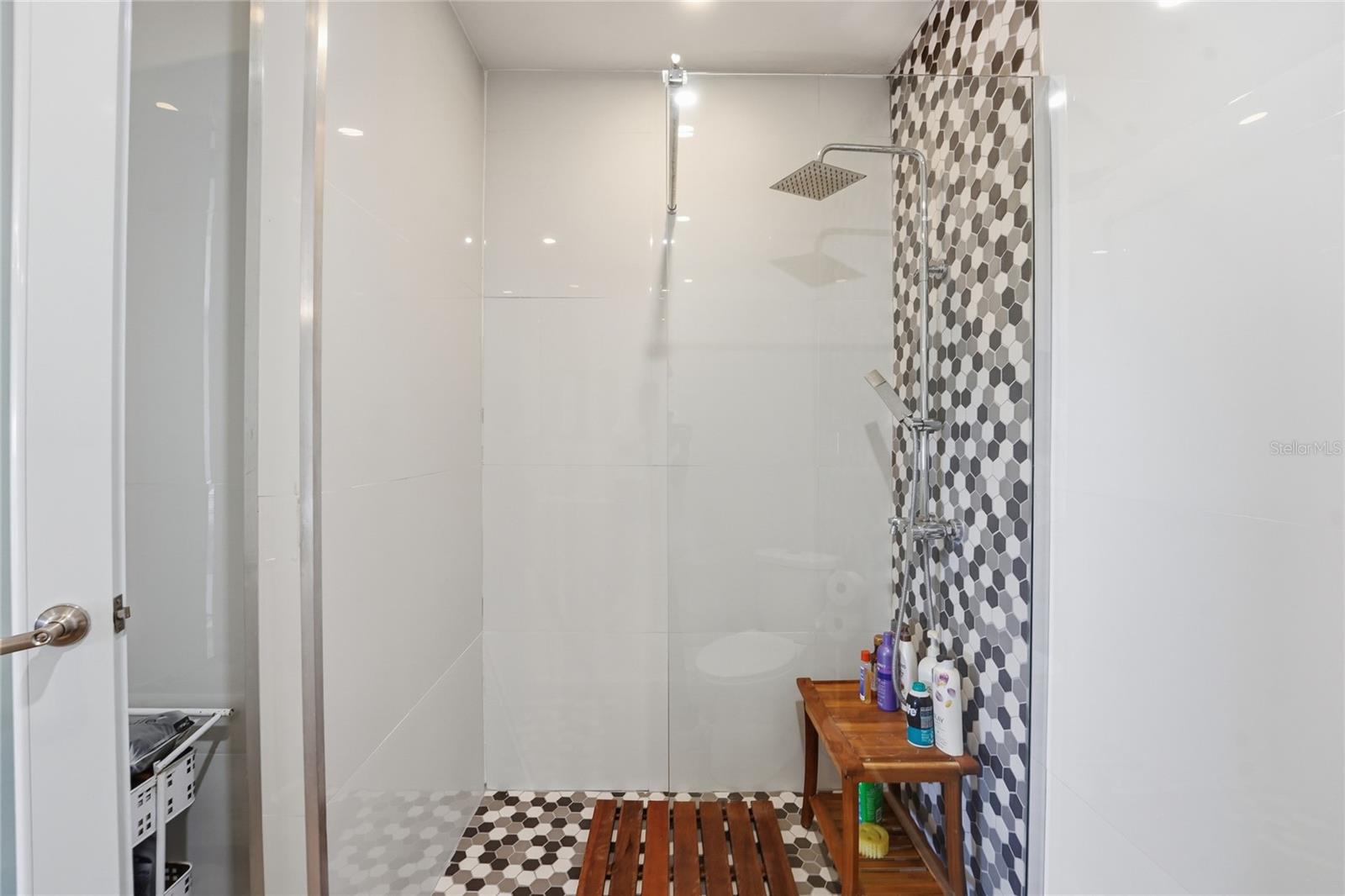 INGA 1 N COSTAMAR CONDOMINIUM #PH