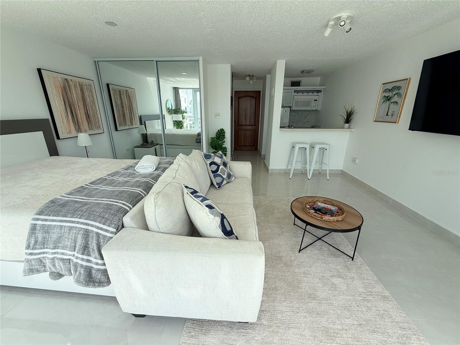 1035 ASHFORD AVE #1108