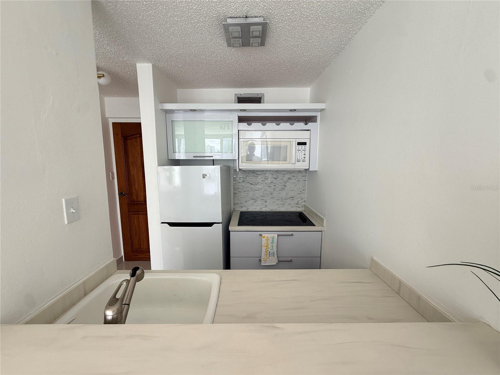 1035 ASHFORD AVE #1108