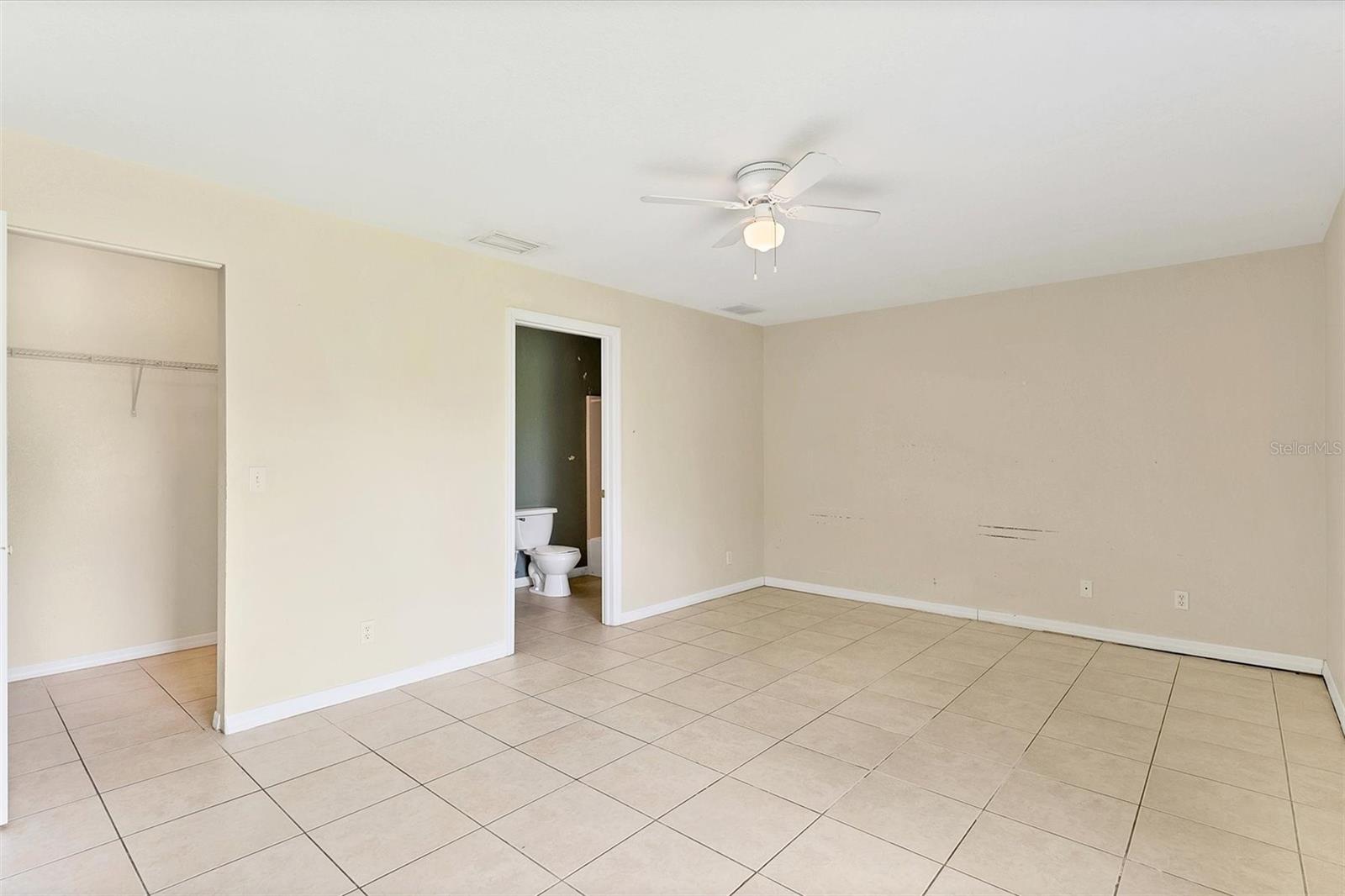 12542 GULFSTREAM BLVD