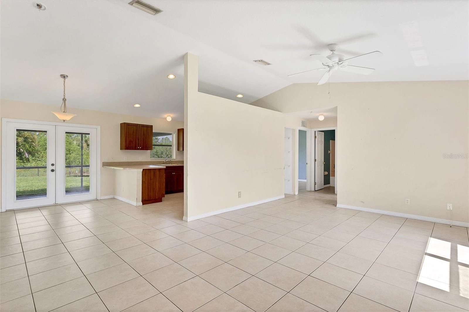 12542 GULFSTREAM BLVD
