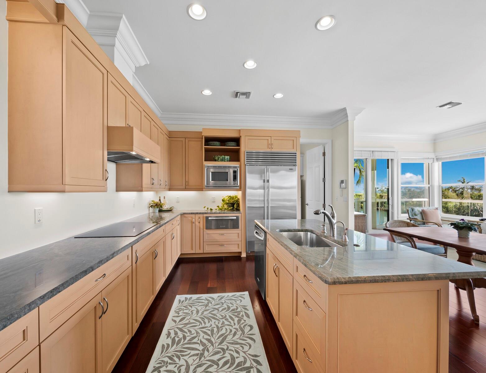 1600 JEAN LAFITTE DR