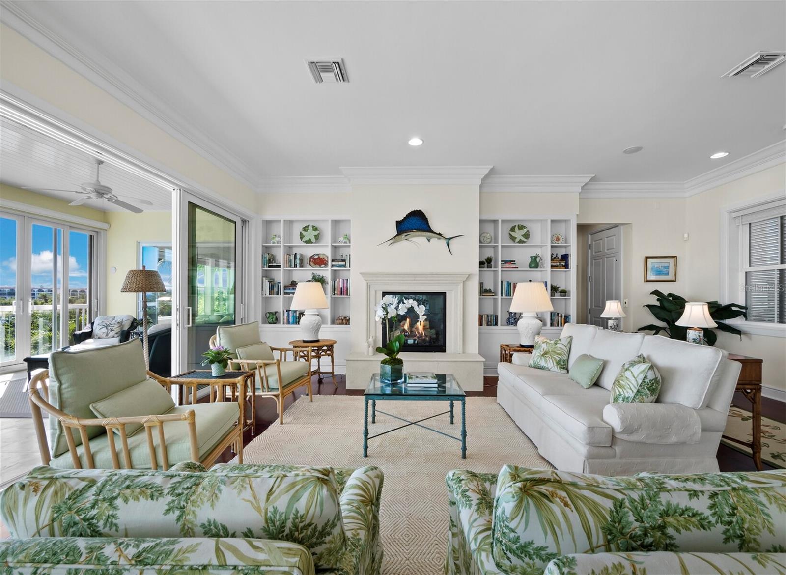 1600 JEAN LAFITTE DR