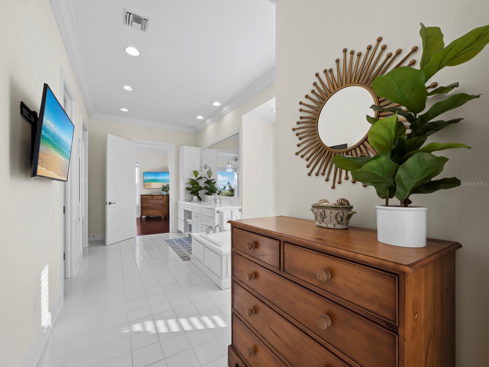 1600 JEAN LAFITTE DR