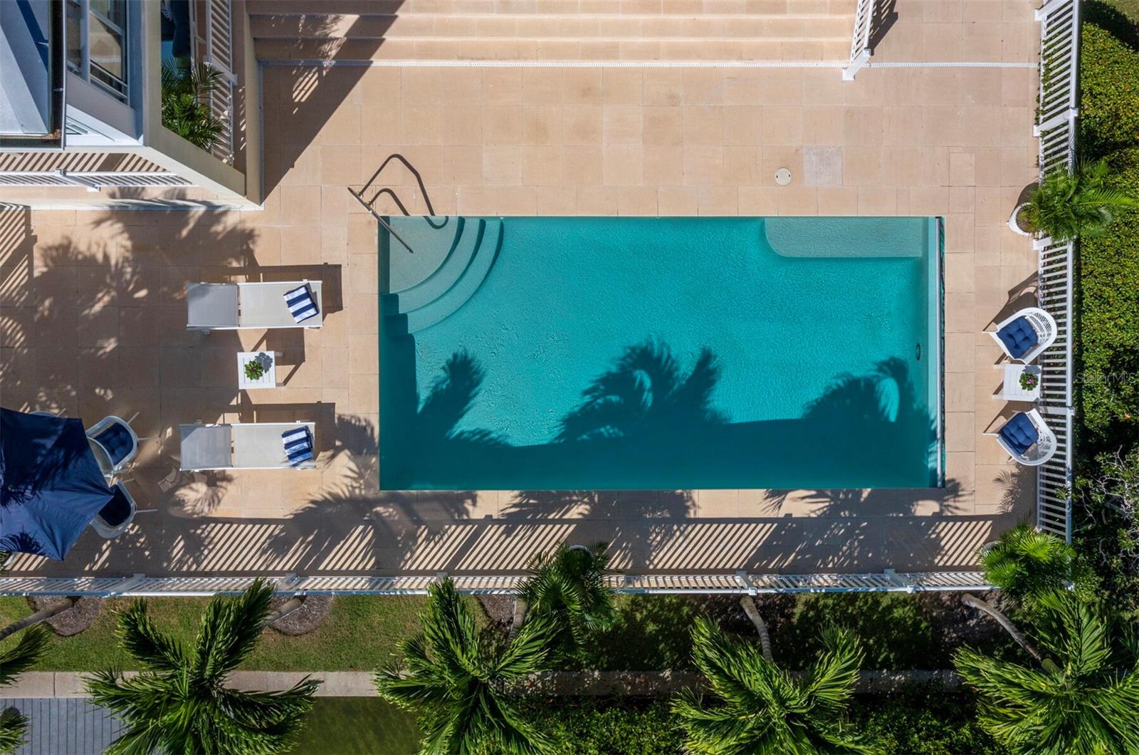 1600 JEAN LAFITTE DR