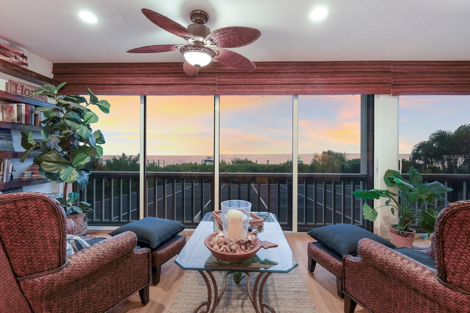 549 BUTTONWOOD BAY DR