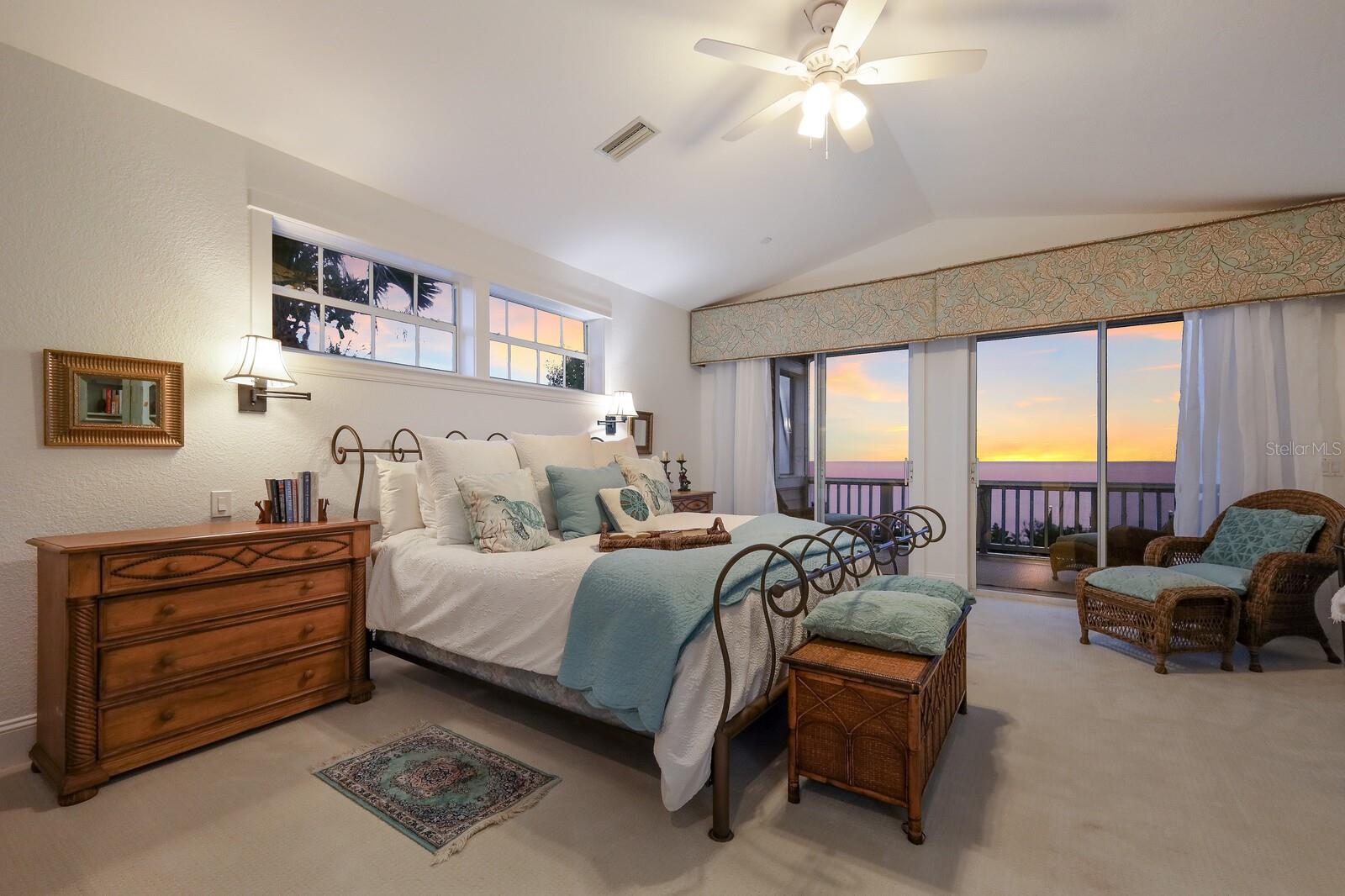 549 BUTTONWOOD BAY DR