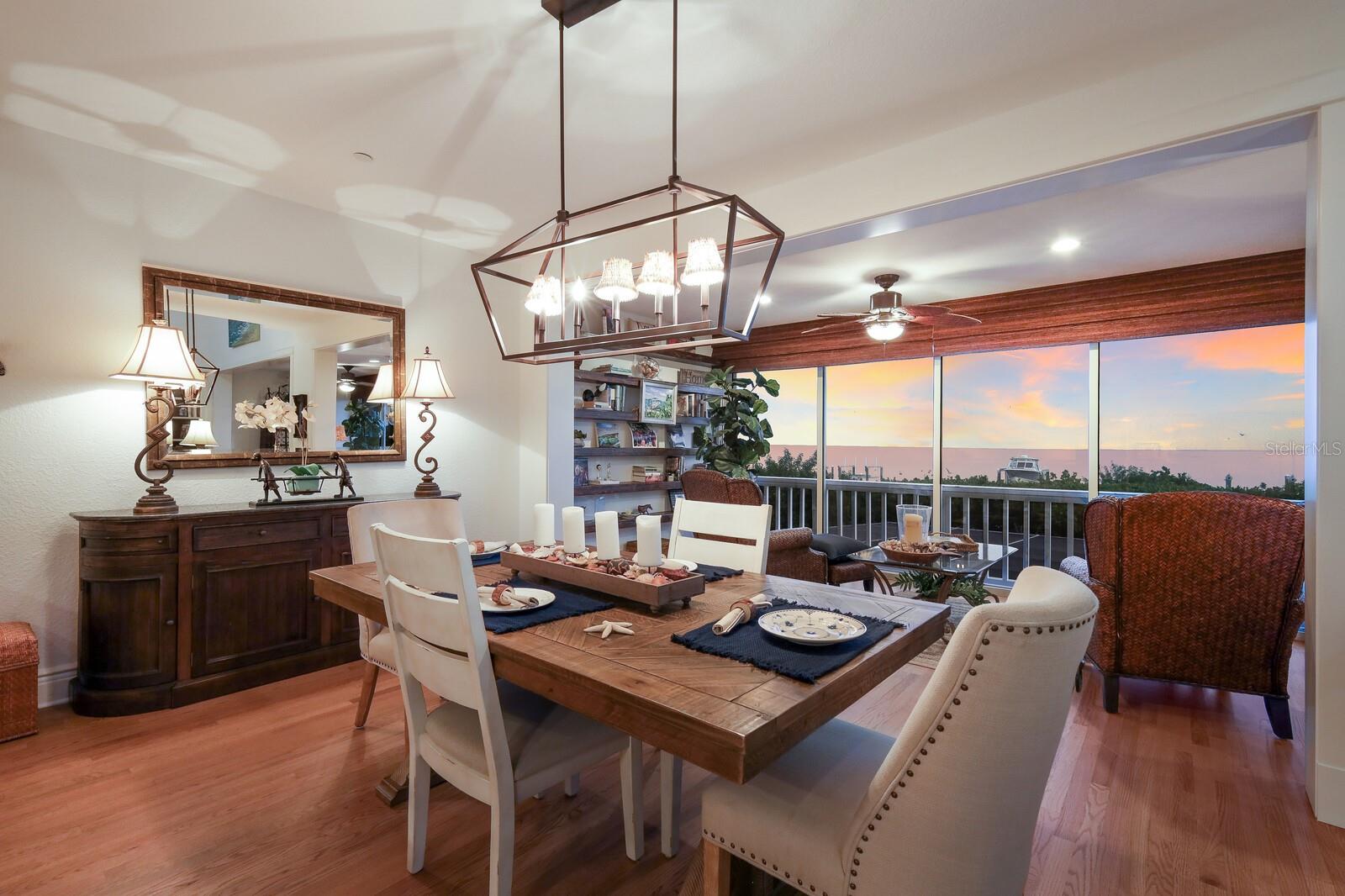 549 BUTTONWOOD BAY DR