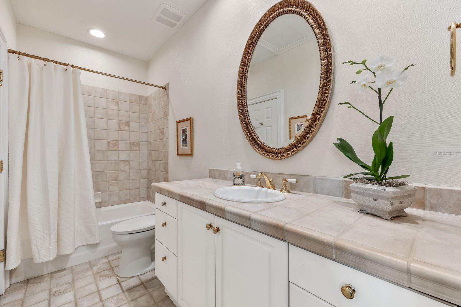 1640 JEAN LAFITTE DR