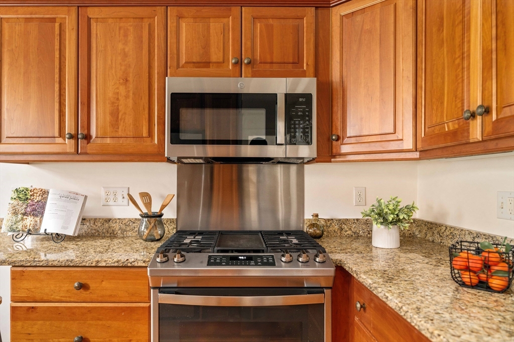 6 Oakland Avenue # 2