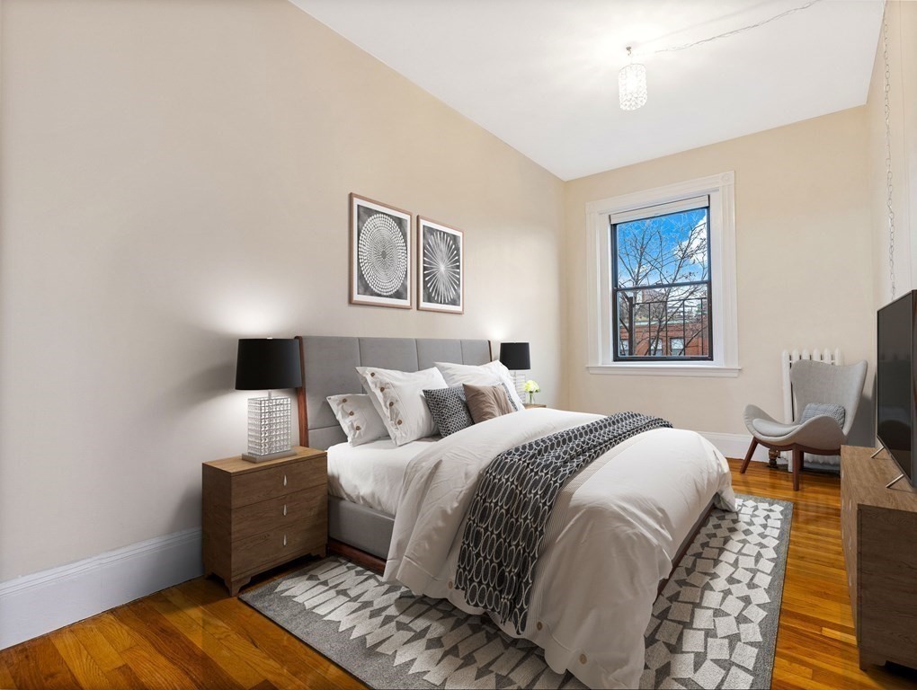 394 Marlborough Street # 9