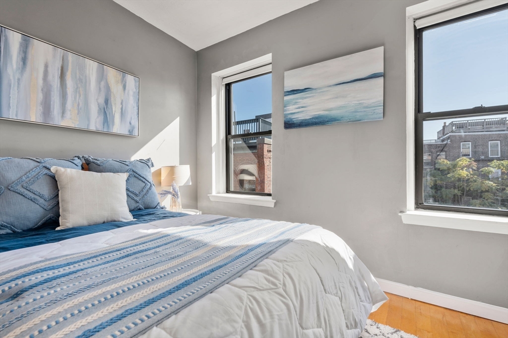 16 Foster Street # 9