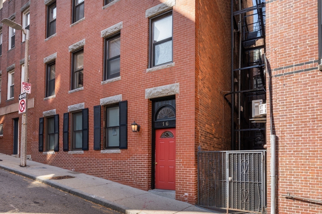 16 Foster Street # 9