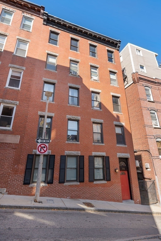 16 Foster Street # 9