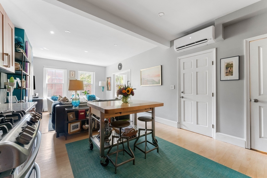 112 Union Park St # 2