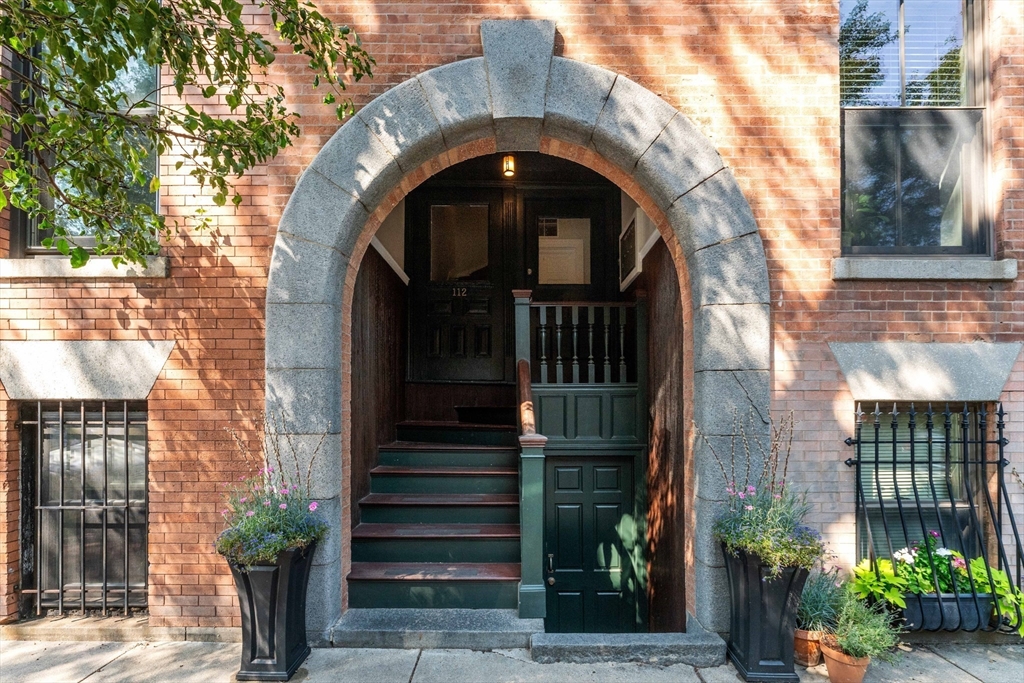 112 Union Park St # 2