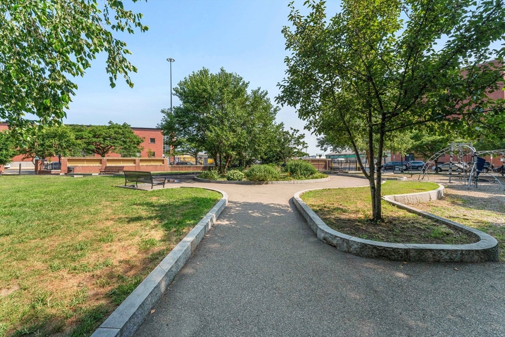 112 Union Park St # 2