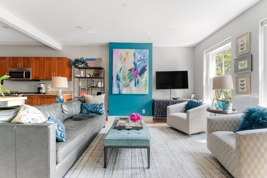 112 Union Park St # 2