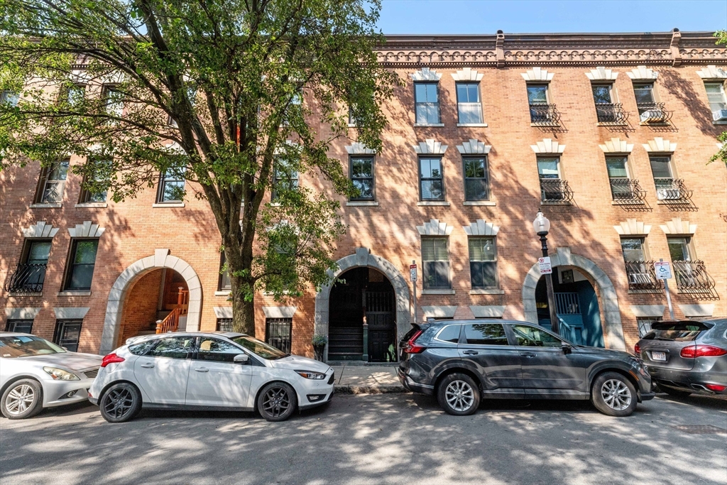 112 Union Park St # 2