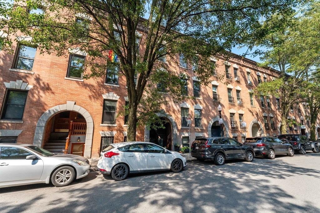 112 Union Park St # 2