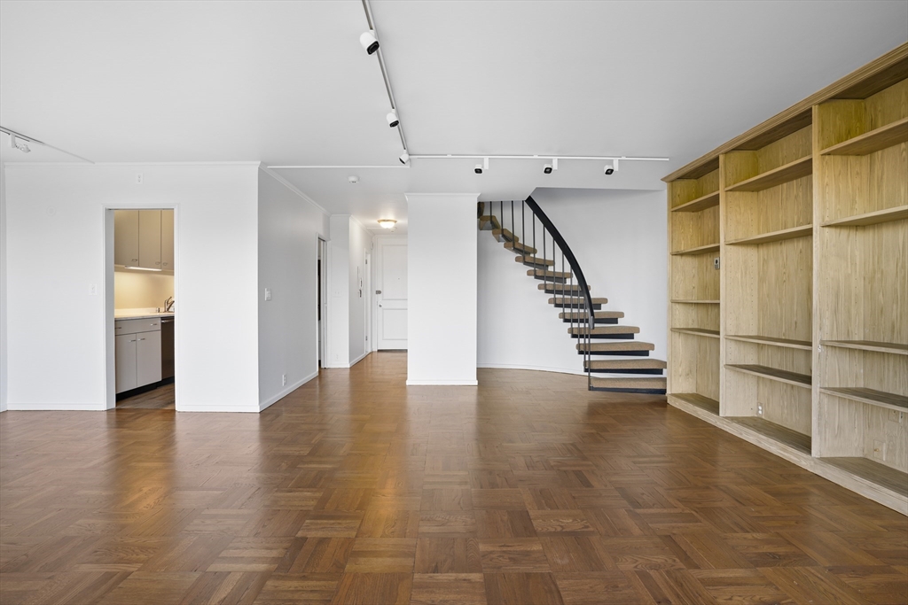 180 Beacon Street # 7F